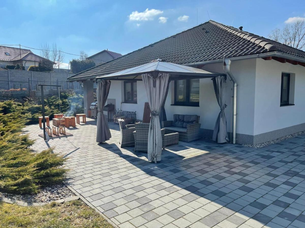 Apartmany A Wellness Vmal Skutec Exterior photo