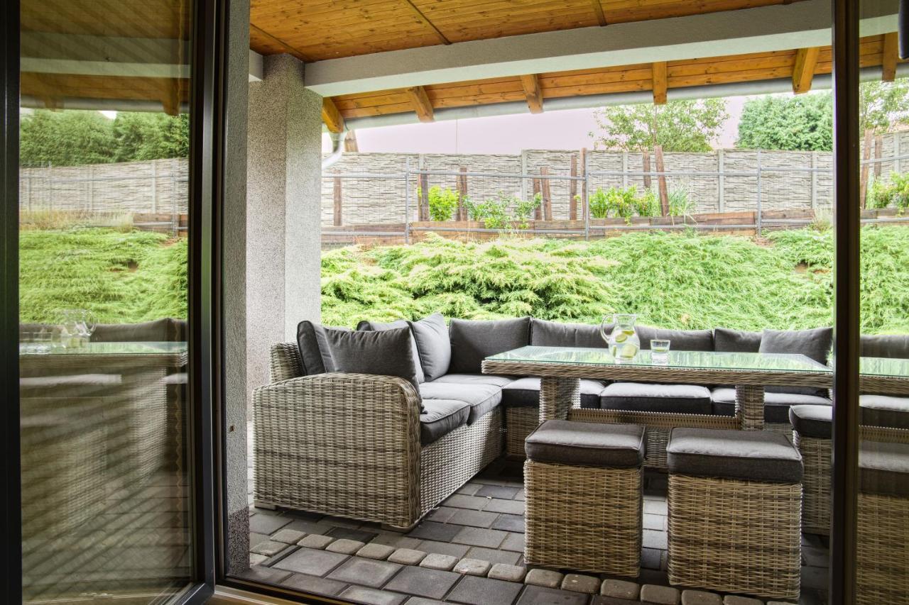Apartmany A Wellness Vmal Skutec Exterior photo